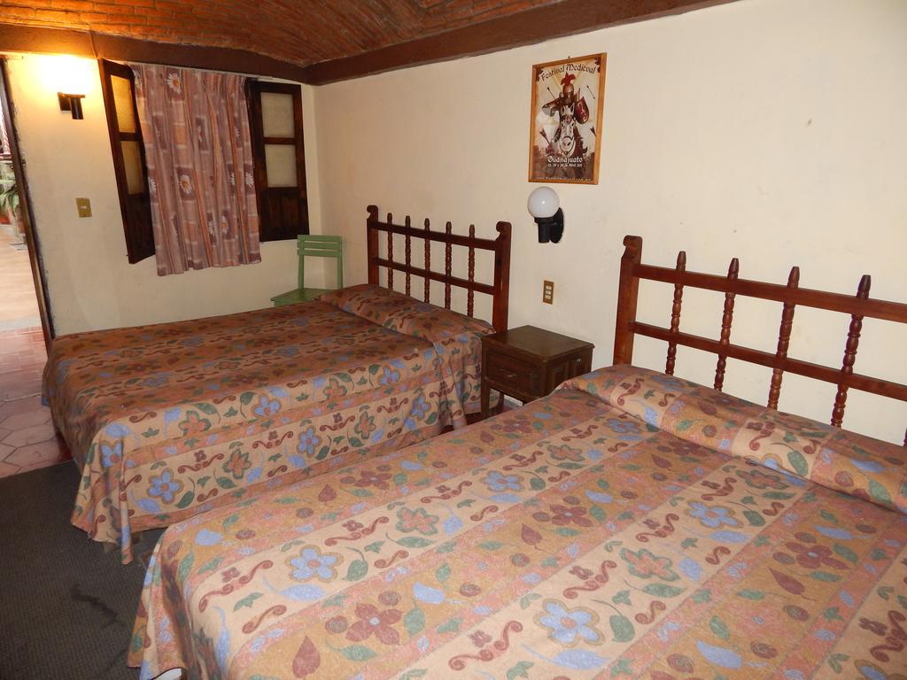 Hotel Molino Del Rey Guanajuato Oda fotoğraf